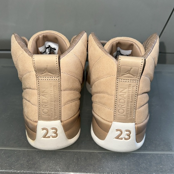 Jordan’s - Picture 7 of 7